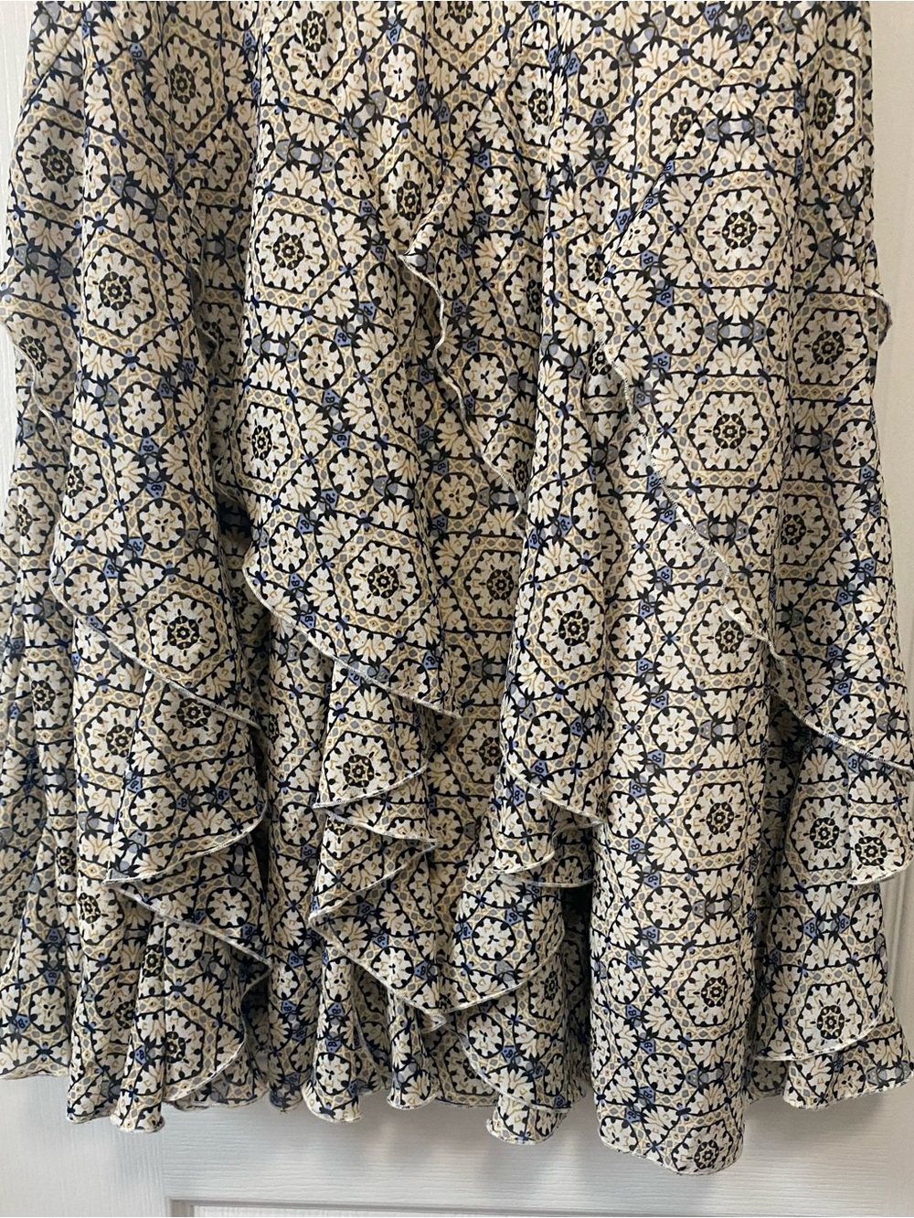 Vintage Signature by Robbie Bee Geometric Tiered Ruffle Sleeveless Dress - Picture 3 of 6